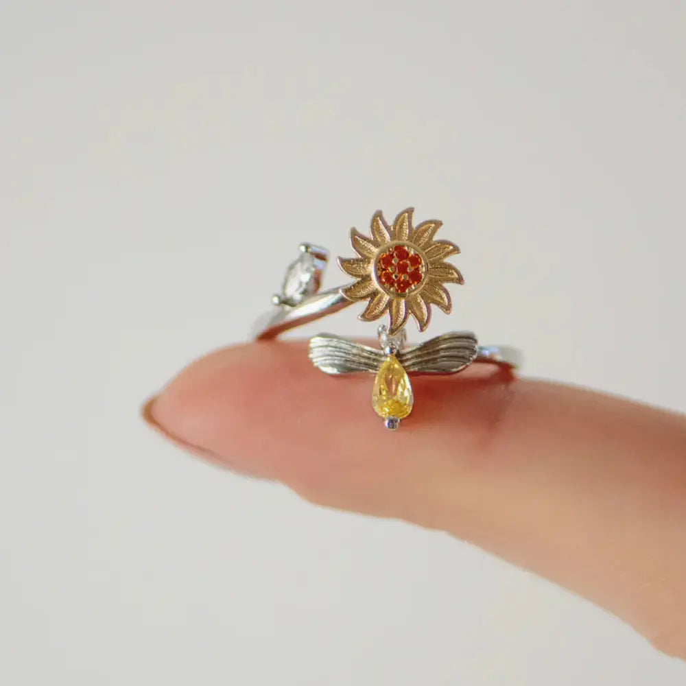 Anillo "Gira y Florece" + Joyero Gratis